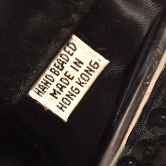 Clutch hand beaded & sequins 9”x5” in EUC elegant - Picture 5 of 7